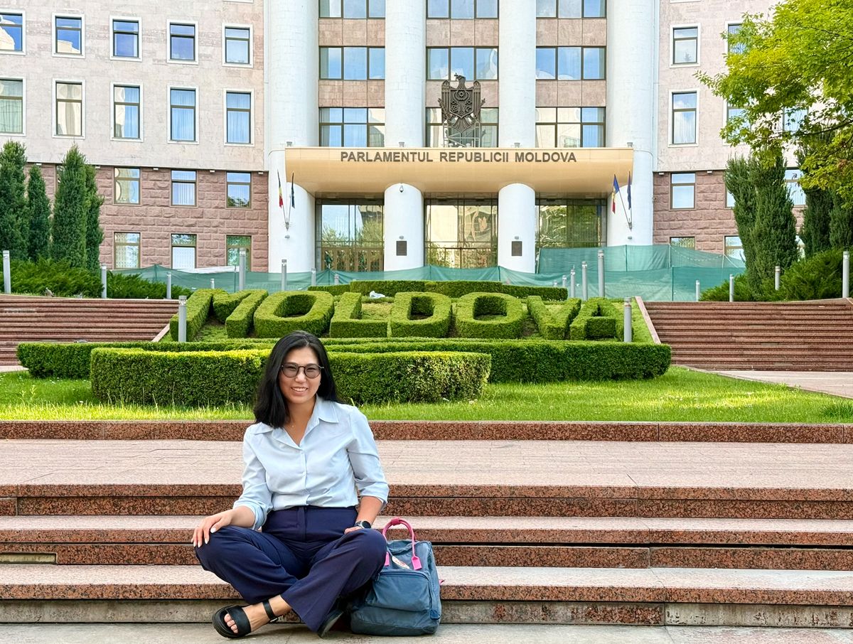 Молдавын тэмдэглэл: Тэд хөгжлийн замдаа нэгэнт оржээ