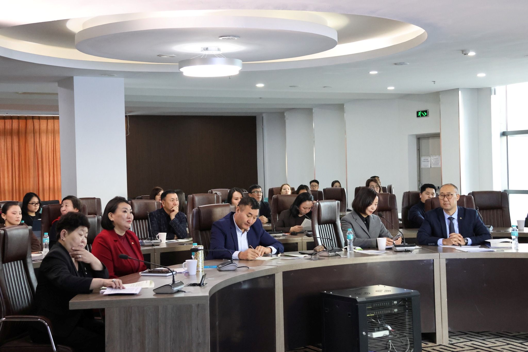 УИХ үг хэлэх, үзэл бодлоо илэрхийлэх эрх чөлөөнд “За” гэж хэлэх үү?