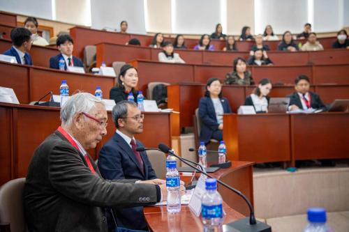 Шиба гуайн тухай яриа хөөрөө